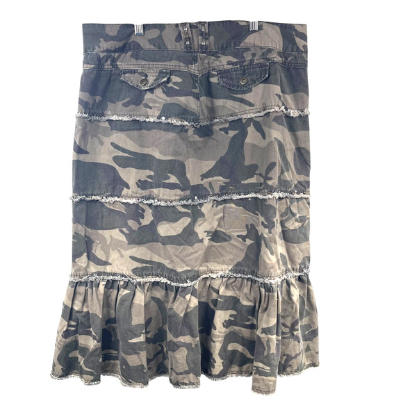 VTG Y2K Camo Tiered Maxi Midi Skirt Sz 16W Stud Punk Goth Distressed Modest Army - Picture 4 of 6